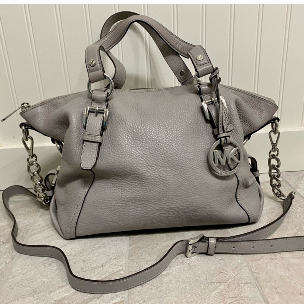 Authentic Michael Kors grey pebbled leather handbag excellent condition - Picture 3 of 12